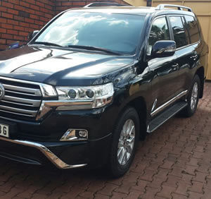 Hire A Land Cruiser V8 In Rwanda-Uganda